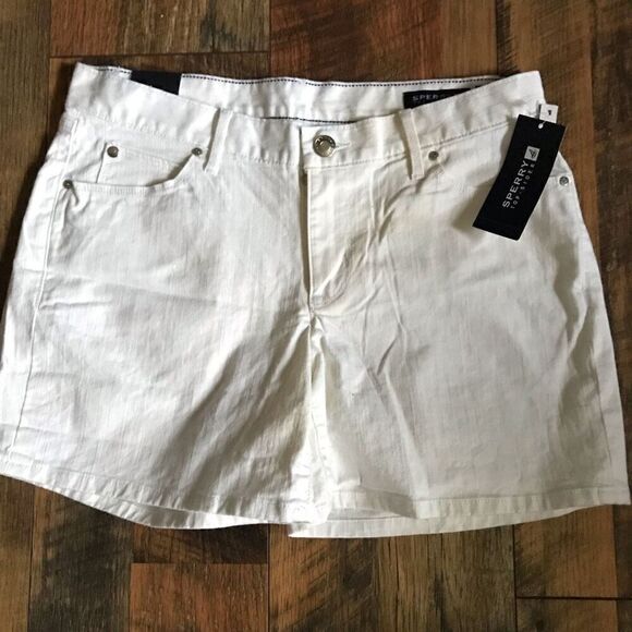 Sperry Pants - Sperry top-sider Shorts Size 6 White New with tags summer vacation 5 pocket